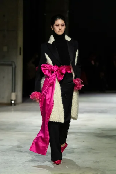 Look 43